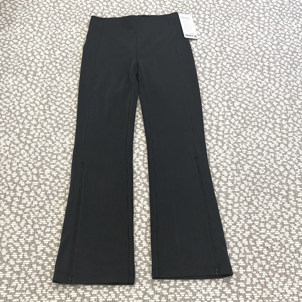 *BRAND NEW* Lulu Lemon Flare Pants